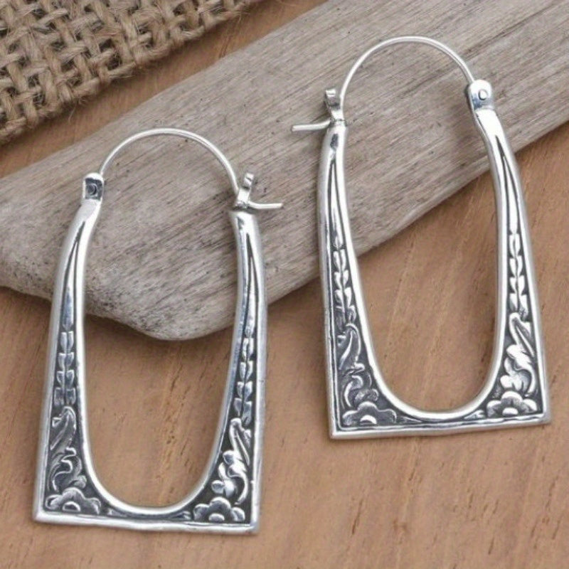 Vintage Boho Design&nbsp;U-Shape Floral Earrings