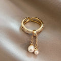 Bague en perles pendantes ajustable