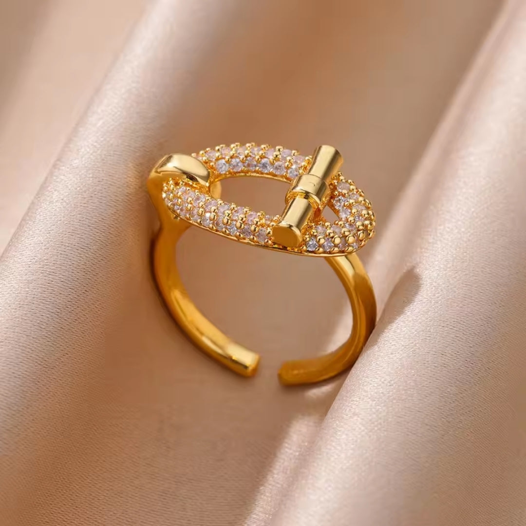Verstellbarer goldener Knotenring