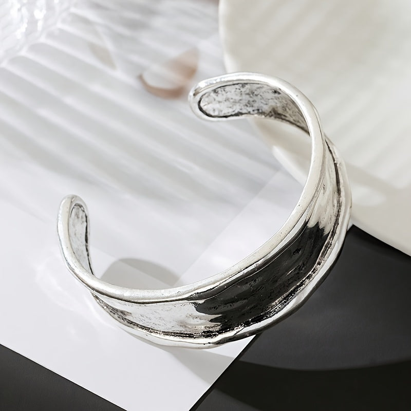 Vintage Hammered Silver Color Open Alloy Wide Cuff Bracelet