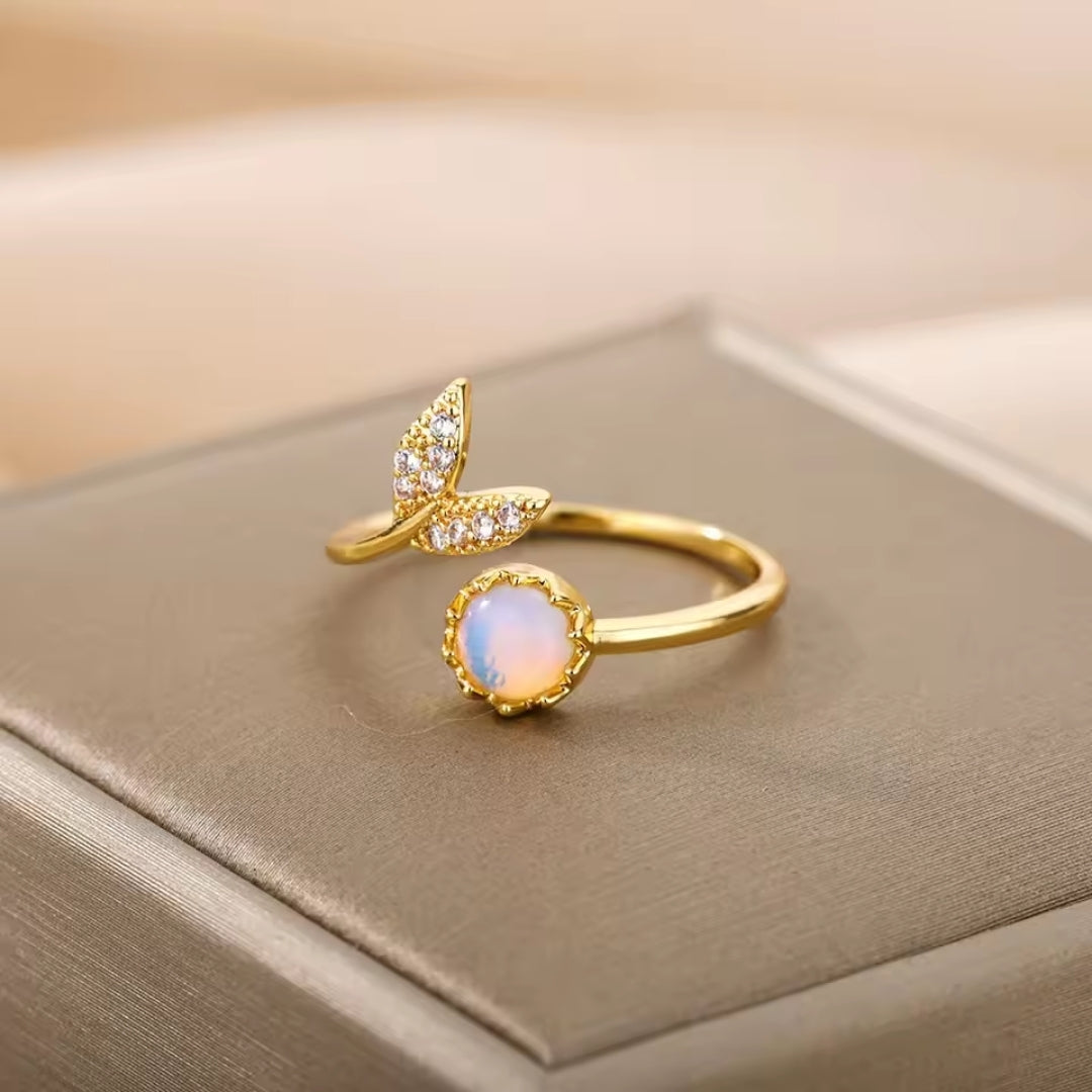 Anello regolabile in oro con opale Ocean