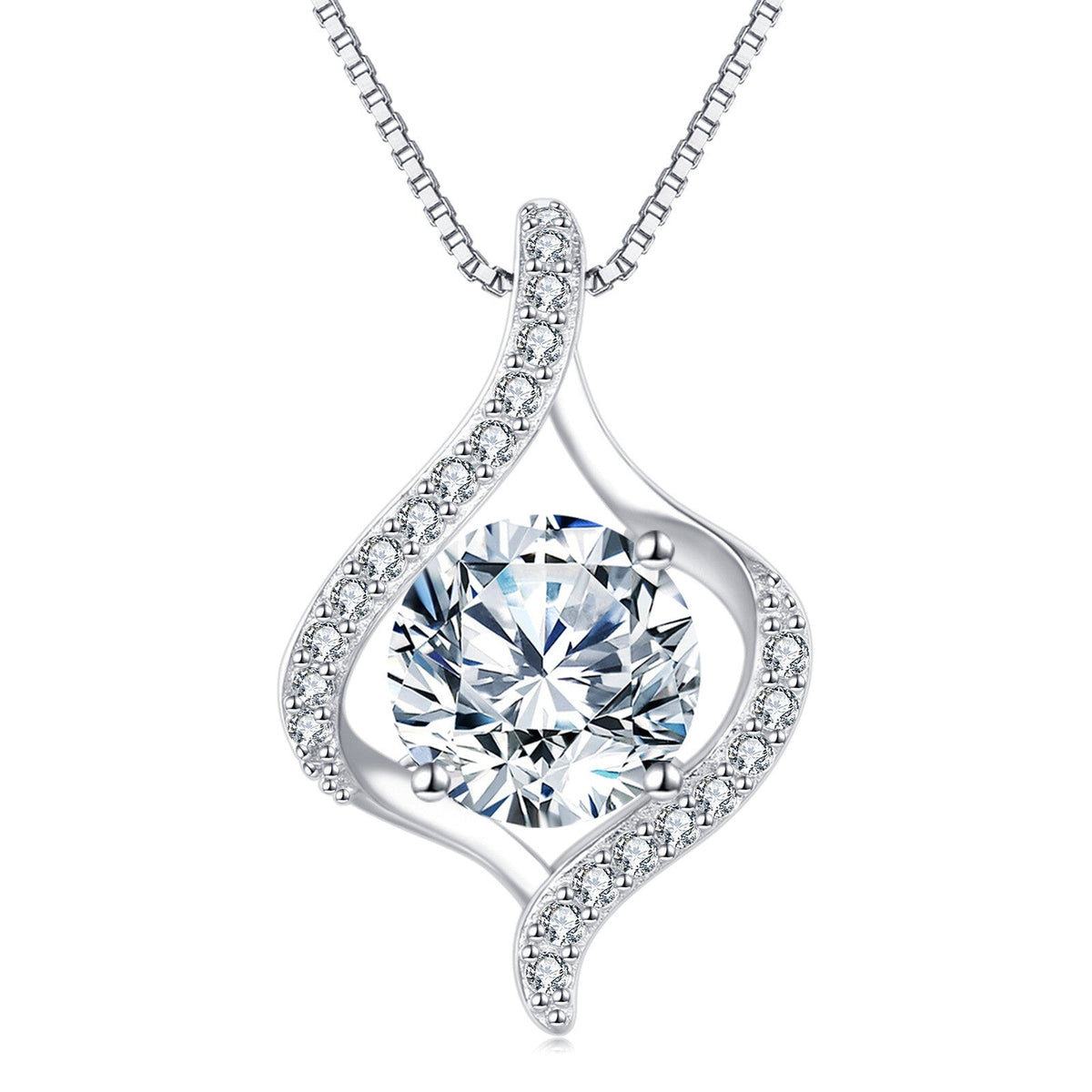 Κολιέ με μενταγιόν από ασήμι 925 sterling με κομψό μοϊσανίτη, σχεδιασμό με στριφτό μοτίβο και λαμπερά διακοσμητικά στοιχεία.