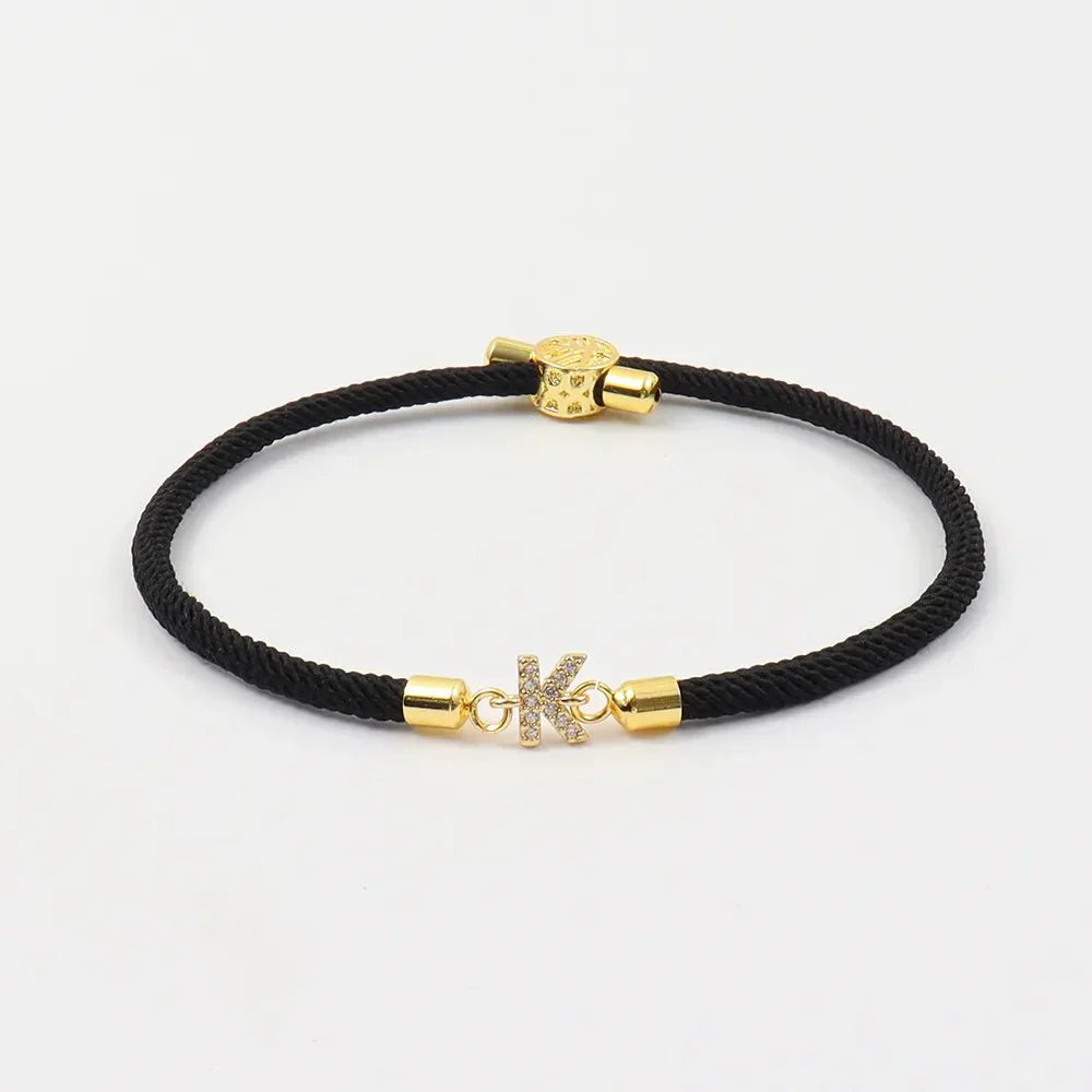 Verstellbare Armbänder mit Buchstabeninitialen